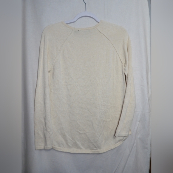 Jean Pierre Small Womens Pullover - Picture 3 of 9